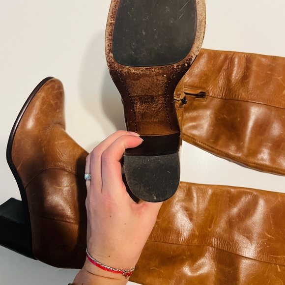 Healed Frye boots - Picture 5 of 8